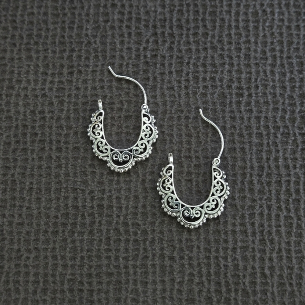 Annika Witt Small Sterling Silver🤍 Bali🇲🇨 Tribal Earrings - Picture 16 of 16